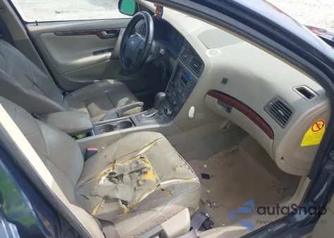 2002 Volvo V70 T5 из США, поврежденный, VIN YV1SW53D921172912